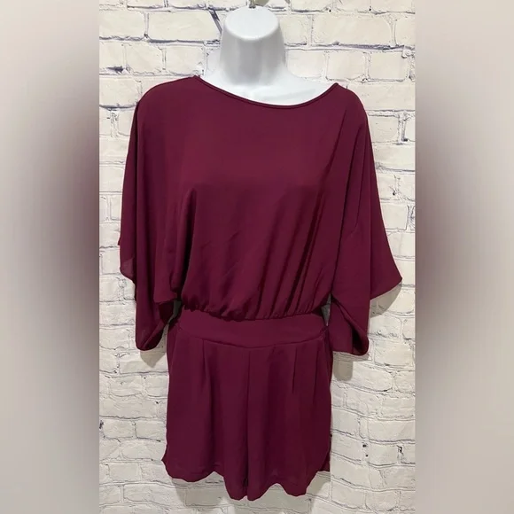 White House Black Market WHBM plum Shorts Romper size 0 - Picture 1 of 6